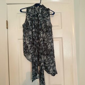 Leith Black and Gray Patterned Blouse